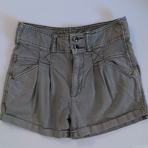 Pilcro Gray Green Pleated Shorts - Size 25